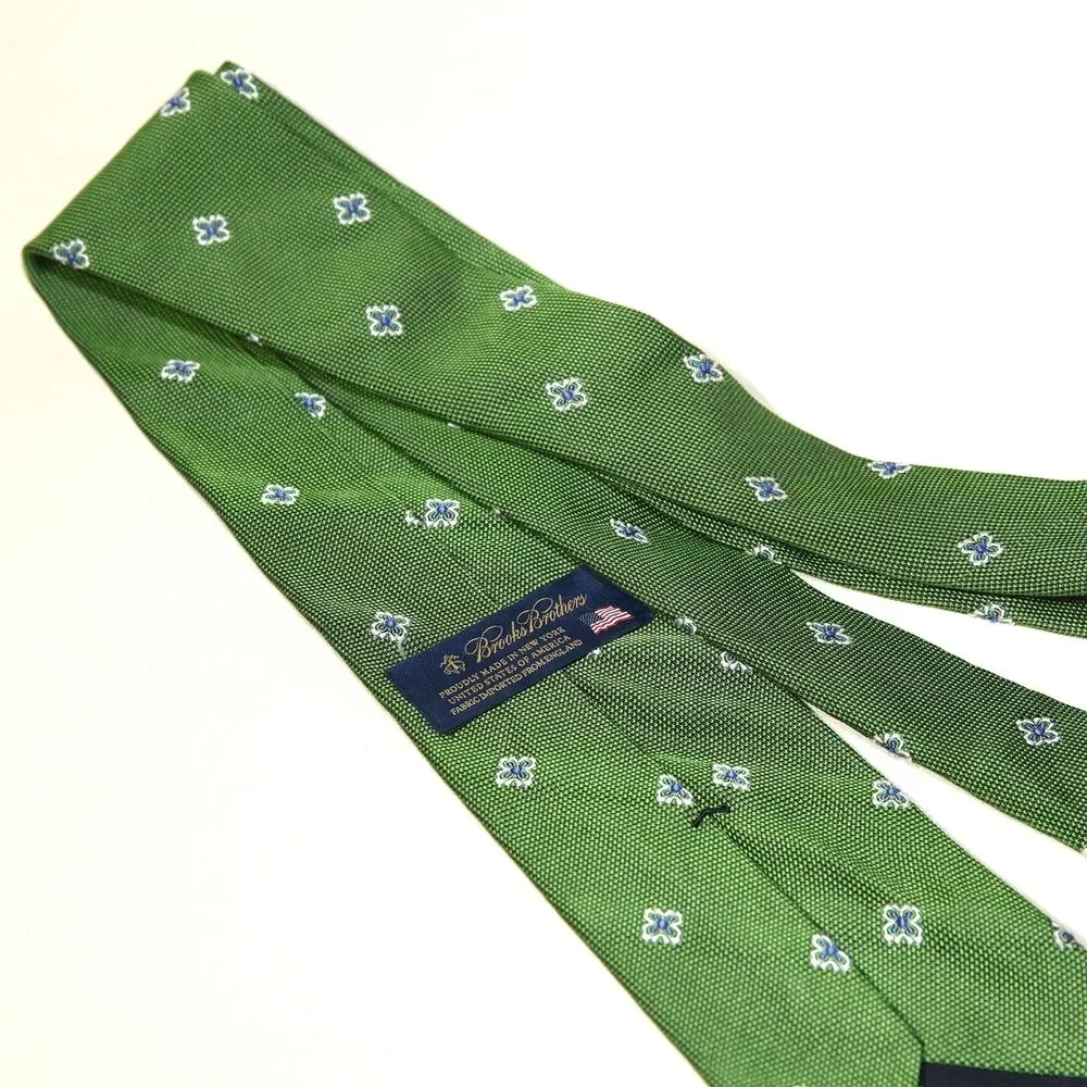 Brooks Brothers Makers Silk Tie Green White Floral Daisy Pattern Mens NecktieUSA